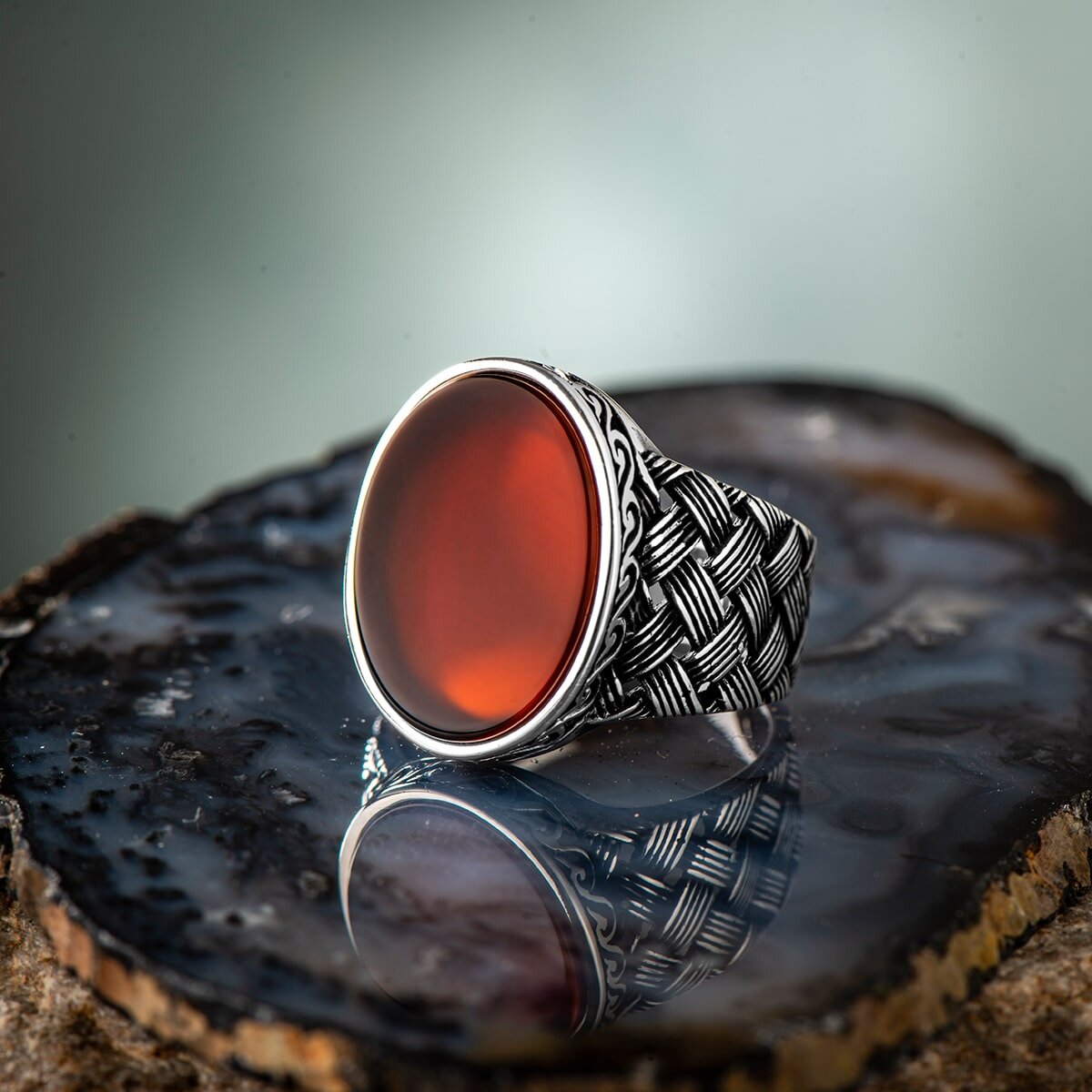 925 Ayar Gümüş Örgü Model Oval Bordo Akik Taşlı Erkek Yüzük - 1